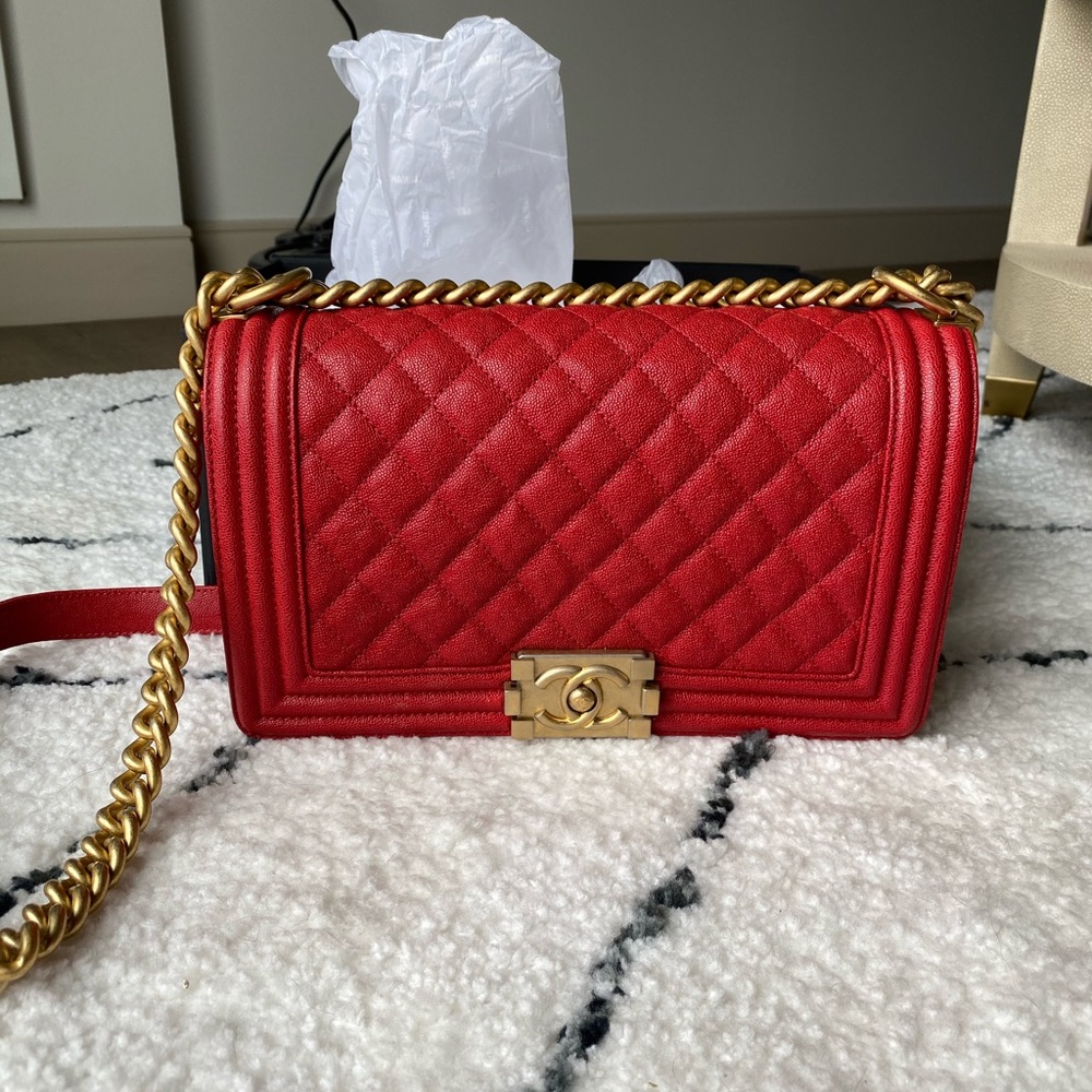 Medium Chanel Boy Bag (2019 - Old Medium)